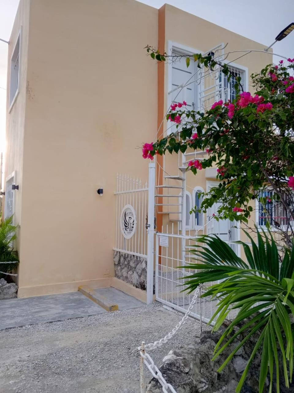 Ave Fenix Apartments Punta Cana Exterior photo